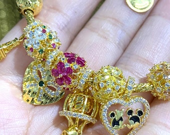 定番のお歳暮 15K 610 Solid Yellow Gold Mixed Gemstones Charms Bangle アクセサリー
