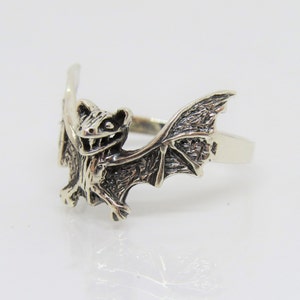 Vintage Sterling Silver Bat Unisex Ring Size 8