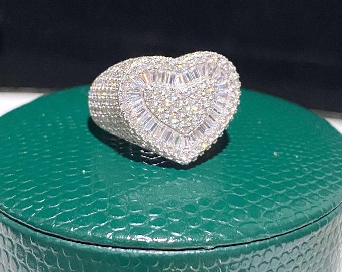 Vintage Sterling Silver White Topaz Heart Ring Size 8