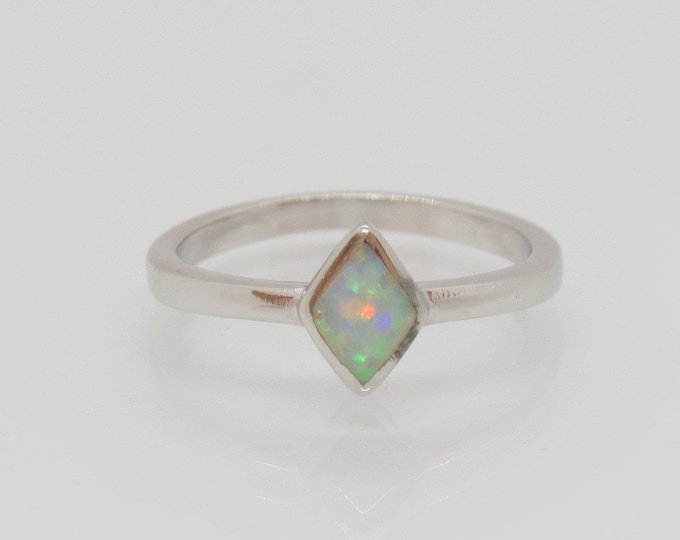 Vintage Sterling Silver White Opal Ring Size 5