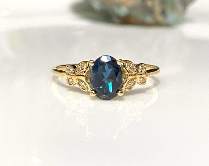 Vintage 14K Solid Yellow Gold Natural London Blue Topaz & Diamond Butterfly Ring Size 7