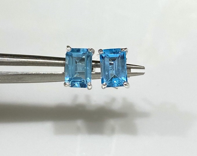 Vintage Sterling Silver Rectangular Aquamarine Earrings.