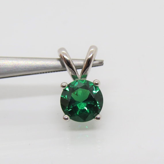 Vintage Sterling Silver Round cut Emerald Pendant - image 5