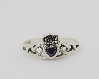 Vintage Claddagh Sterling Silver Amethyst Celtic Ring Size 5