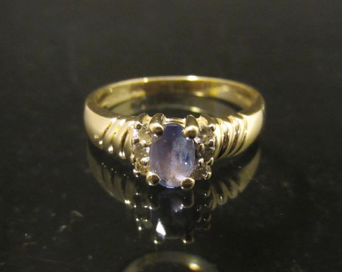 Vintage 14K Solid YG Genuine Tanzanite & Diamond Ring Size 6.5
