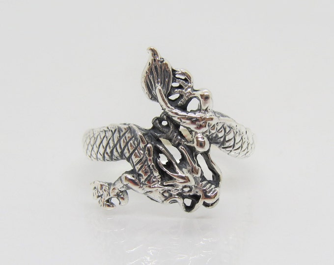 Vintage Sterling Silver Dragon Ring Size 9
