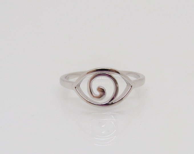 Vintage Sterling Silver Eye Evil Eye Ring Size 9