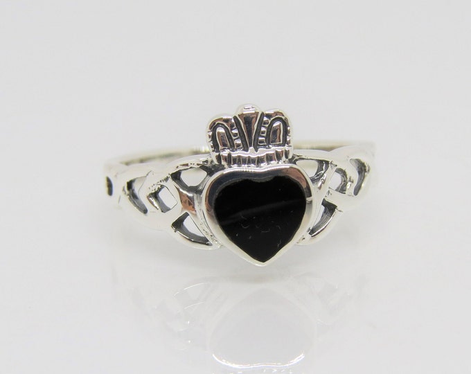 Vintage Claddagh Sterling Silver Black Onyx Ring Size 8