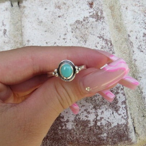 Vintage Sterling Silver Turquoise Ring Size 8 - image 5