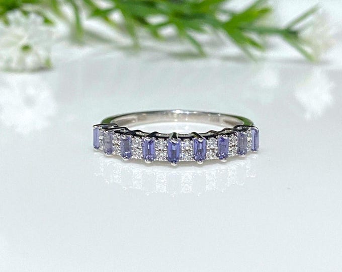 Vintage Sterling Silver Tanzanite & White Topaz Band Ring Size 7