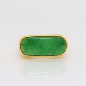 Vintage 18K Solid Yellow Gold Green Jadeite Jade Saddle Ring Size 10