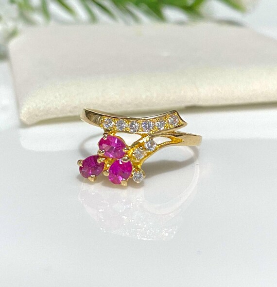 Vintage 18K Solid Yellow Gold Ruby & White Topaz … - image 2