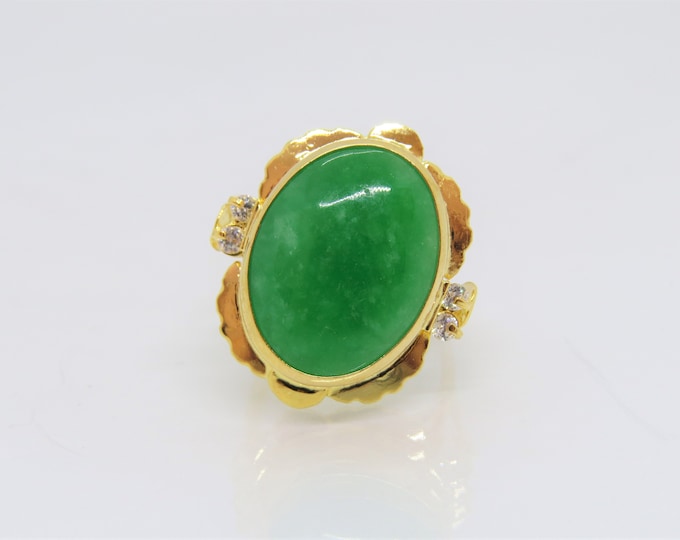 Vintage 18K Solid Yellow Gold Green Jadeite Jade & White Topaz Ring Size 7