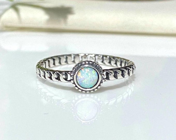 Vintage Sterling Silver White Opal Ring Size 7