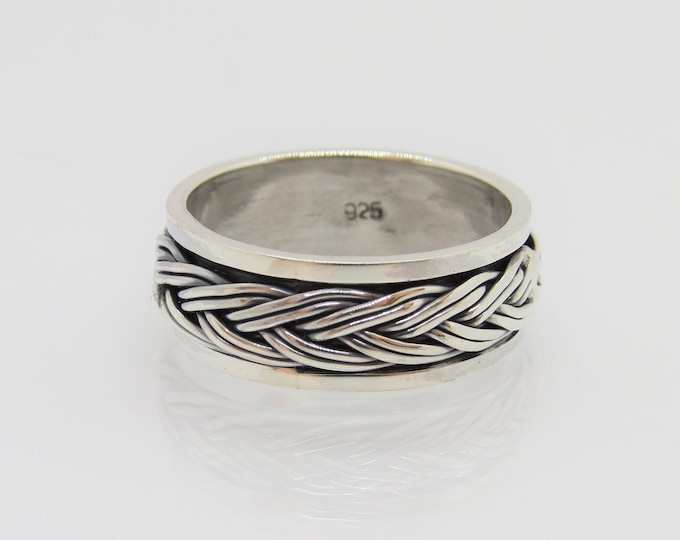 Vintage Sterling Silver Twisted Unisex Band Ring Size 7.5
