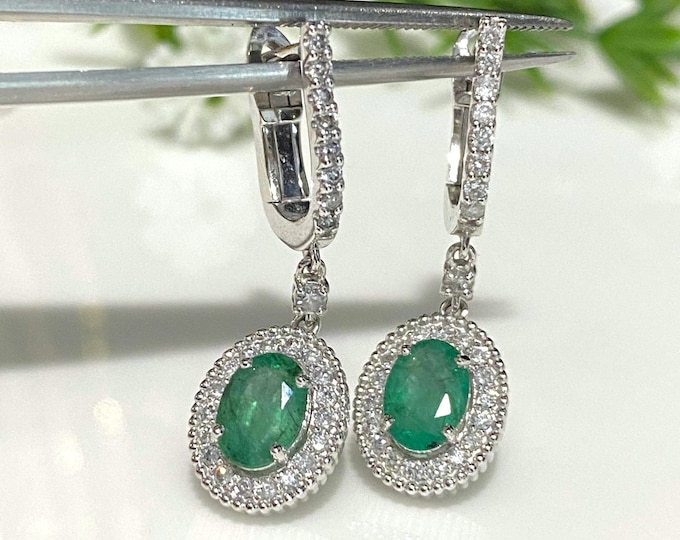 Vintage 14K 585 Solid White Gold Genuine Emerald & Diamond Dangle Earrings.
