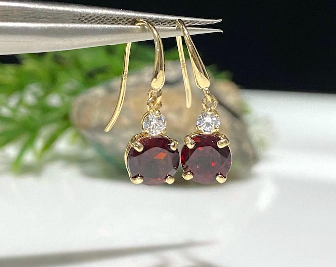 Vintage 14K Solid Yellow Gold Round cut Garnet & White Topaz Hook Earrings