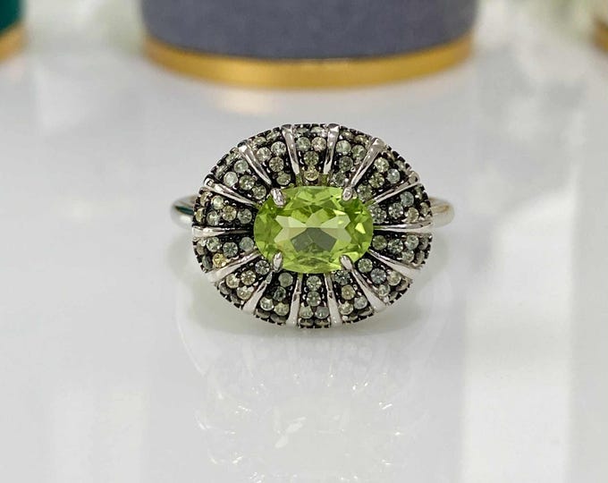 Vintage Sterling Silver Natural Peridot & Sapphire Ring Size 9