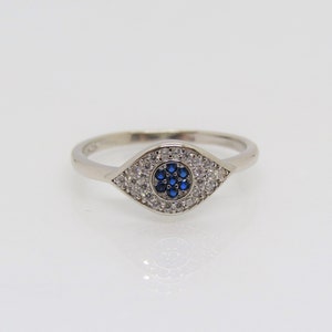 Vintage Sterling Silver Blue Sapphire & White Topaz Eye, Evil Eye Ring Size 7