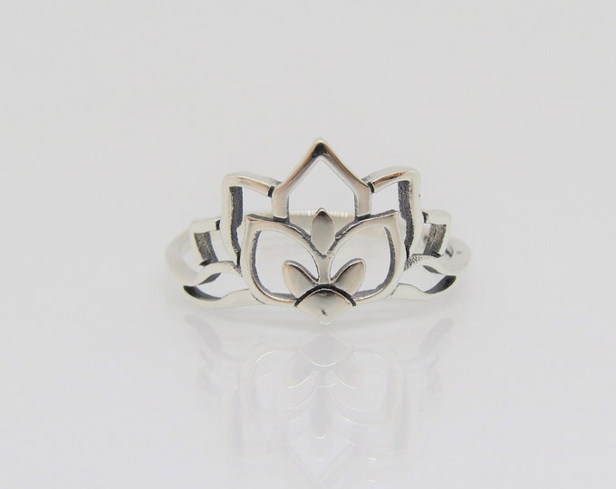 Vintage Sterling Silver Lotus Ring Size 7