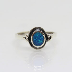 Vintage Sterling Silver Blue Opal Ring Size 8