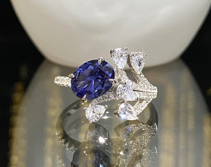 Sterling Silver Oval Tanzanite & White Topaz Leave Ring Size 8.5