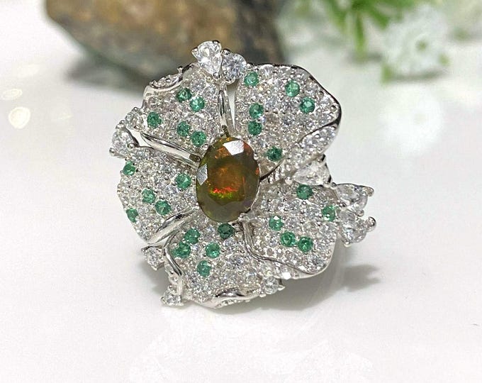 Vintage Sterling Silver Natural Oval cut Black Fire Opal, Emerald & White Topaz Flower Ring Size 7