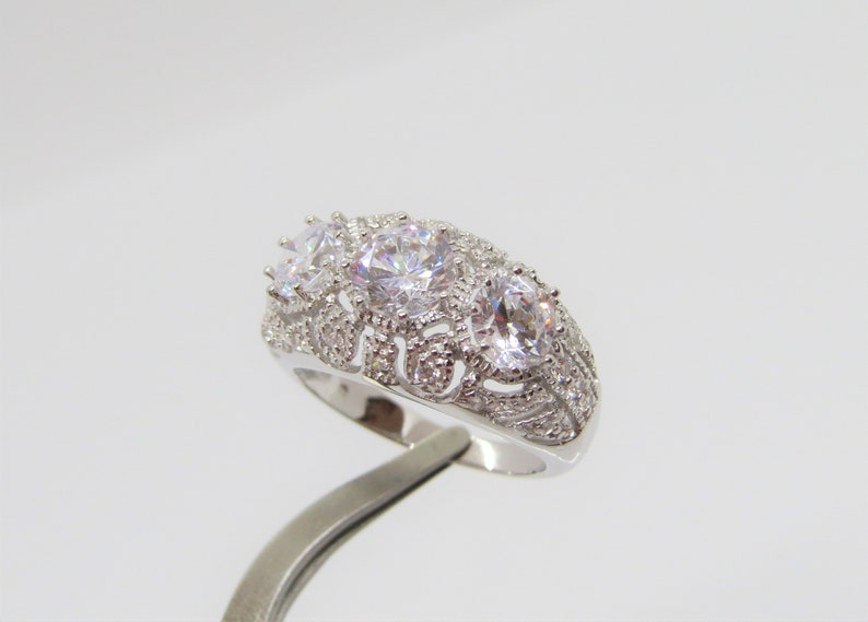 Vintage Sterling Silver White Topaz Filigree Dome Ring Size 8
