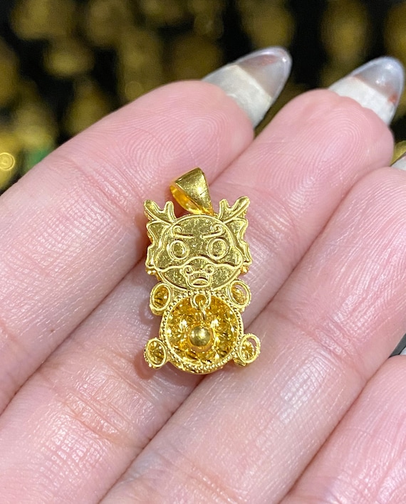 Vintage 24K 9999 Solid Gold Dragon Pendant.
