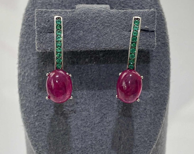 Vintage Sterling Silver Natural Oval cut Ruby & Tsavorite Earrings.