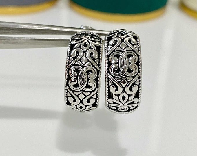 Vintage Sterling Silver Carved Earrings