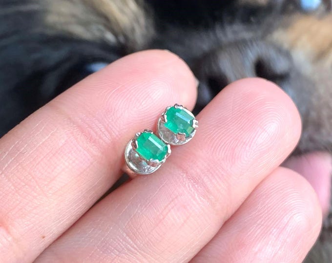 Vintage 14K Solid White Gold Genuine Zambian Emerald & Diamond Earrings.