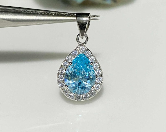 Vintage Sterling Silver Pear cut Aquamarine & White Topaz Pendant