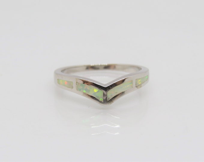 Vintage Sterling Silver White Opal V Shape Ring Size 7