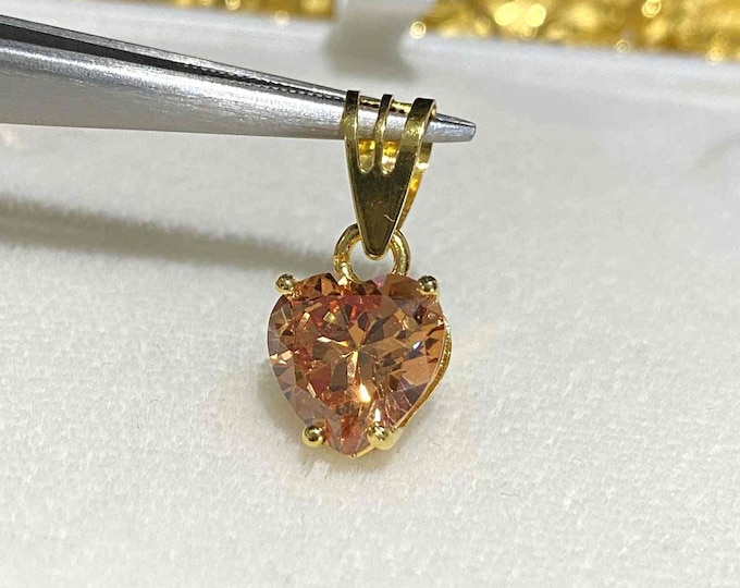 Vintage 15K 610 Solid Gold Champagne Topaz Heart Pendant.