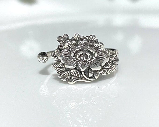 Vintage Sterling Silver Flower Adjustable Ring Size 8