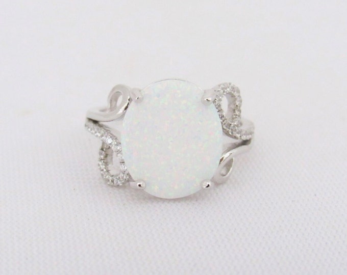 Vintage Sterling Silver White Opal & White Topaz Ring Size 7