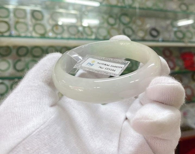 Translucent Natural Light Green, White Jadeite Jade Vintage Bangle Bracelet 56.3MM