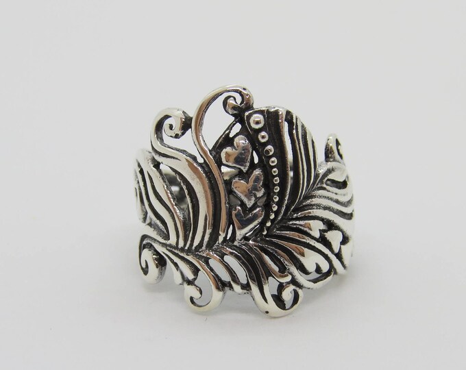 Vintage Artisan Sterling Silver Heart Band Ring Size 8