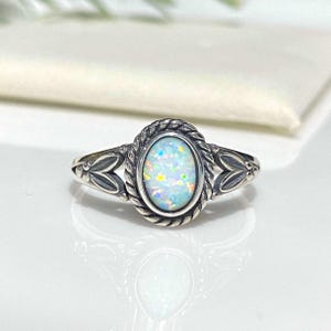 Vintage Sterling Silver White Opal Ring Size 7