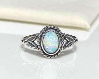 Vintage Sterling Silver White Opal Ring Size 7
