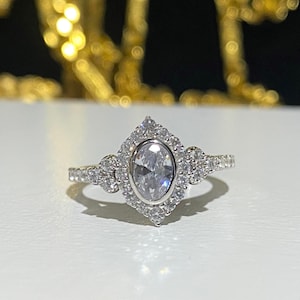 Vintage Sterling Silver White Topaz Halo Engagement Ring Size 6