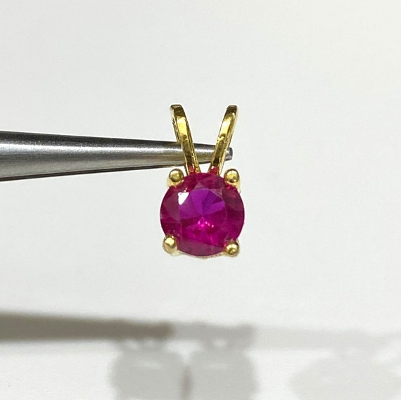 Vintage 18K Solid Gold Round cut Ruby Tiny Pendan… - image 6