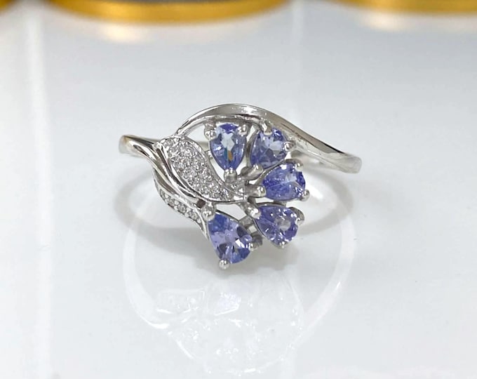 Vintage Sterling Silver Natural Tanzanite & White Topaz Flower Ring Size 9