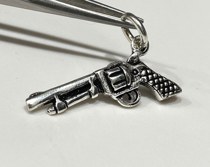 Vintage Sterling Silver Gun Charm Pendant.