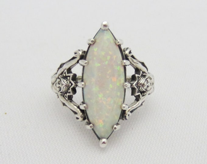 Vintage Sterling Silver White Opal Ring Size 8