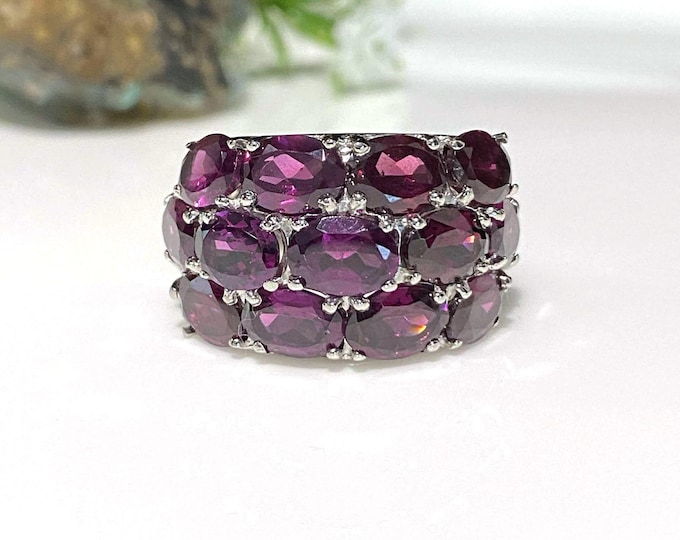 Vintage Sterling Silver Natural Oval cut Rhodolite Ring Size 7 3/4