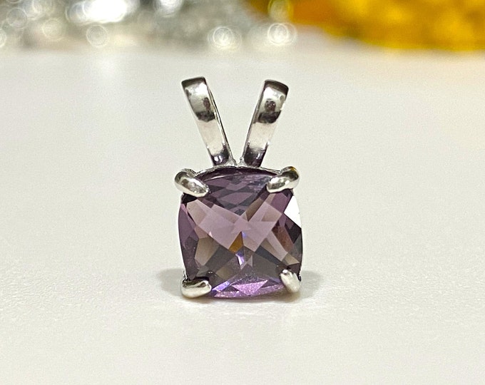Vintage Sterling Silver Amethyst Pendant.