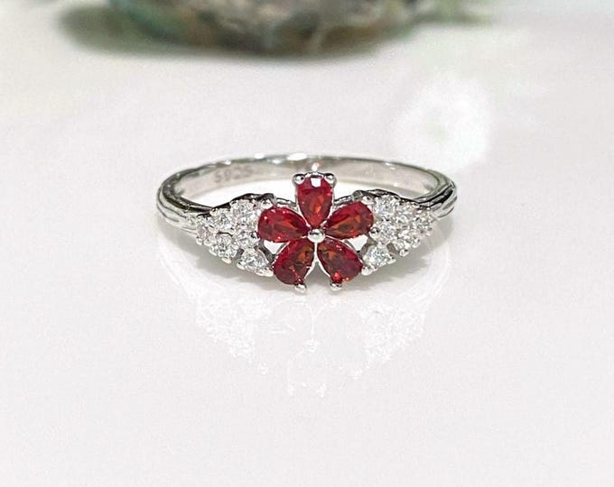 Vintage Sterling Silver Ruby & White Topaz Flower Ring Size 7
