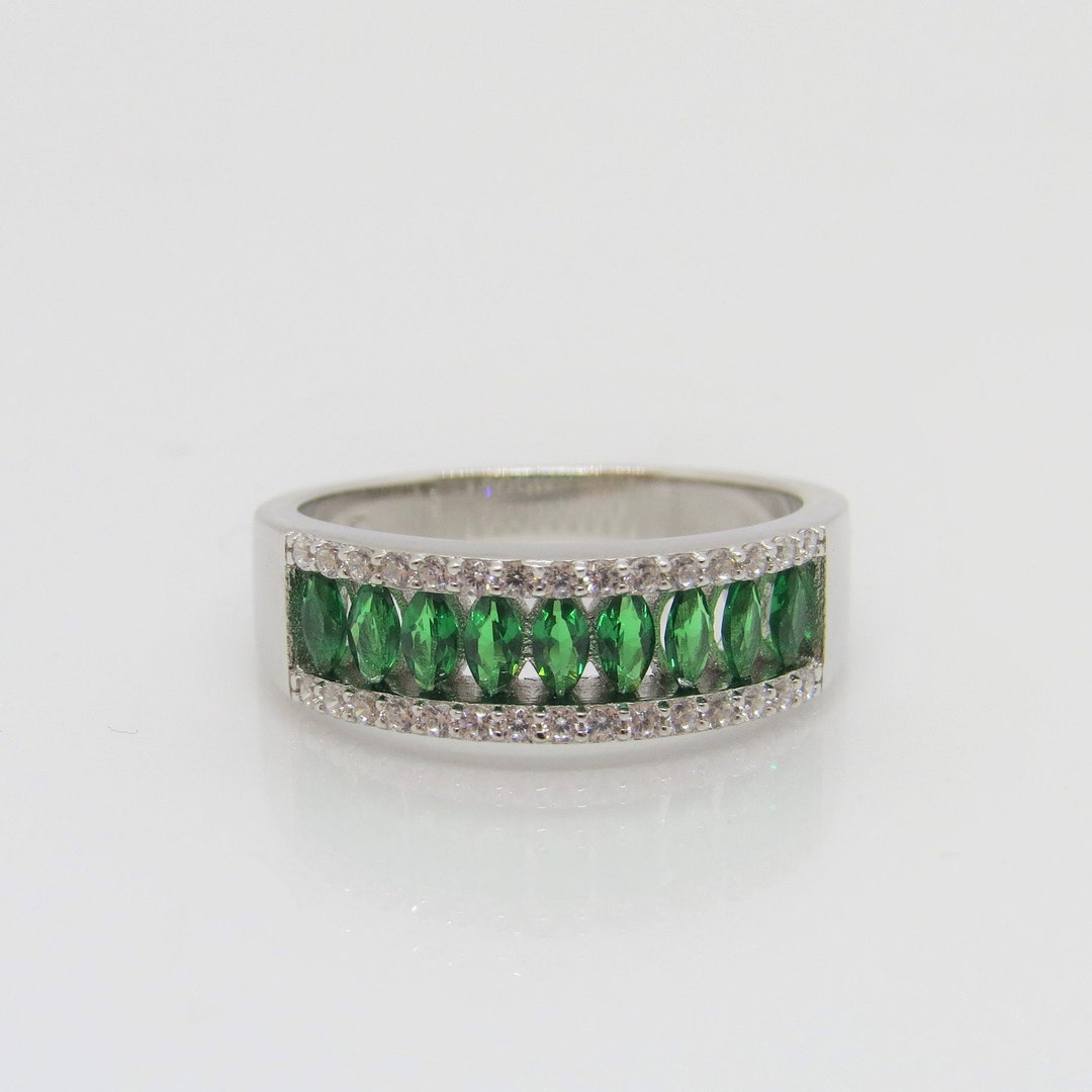 Vintage Sterling Silver Emerald & White Topaz Band Ring Size 6 - Etsy